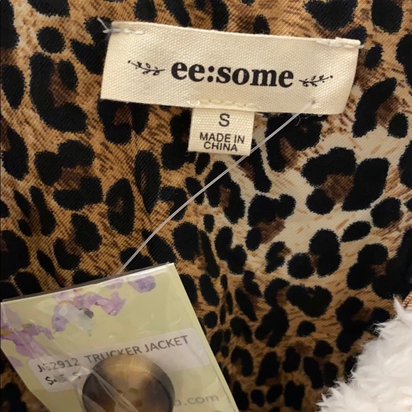 Plush off white/warm white jacket - Picture 3 of 4